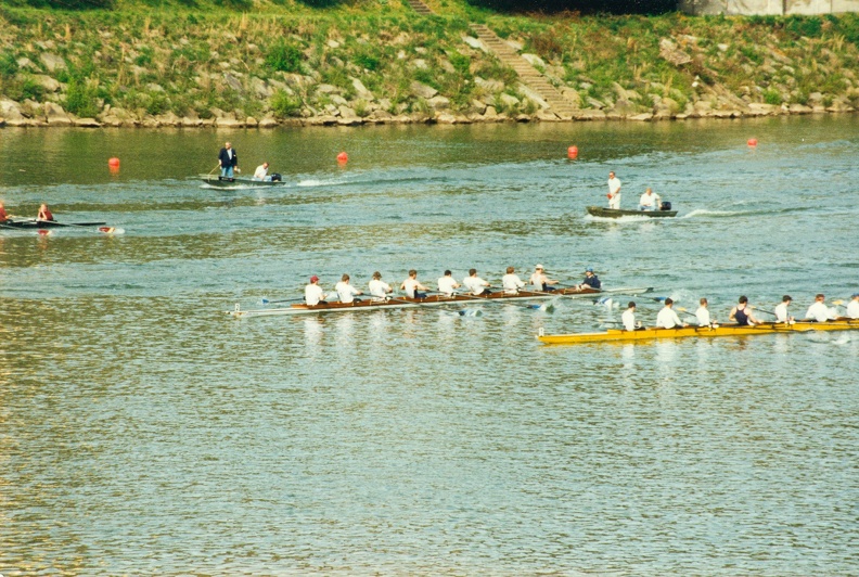 Men_s Varsity 8_.jpg